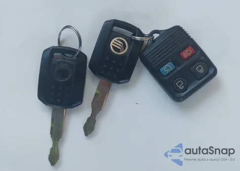 2009 Mercury Grand Marquis Ls (Fleet Only) from USA, damaged, VIN 2MEHM75V99X611467